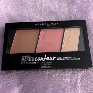 NWT - Maybelline Master Contour Face Contouring Kit - Light to Medium